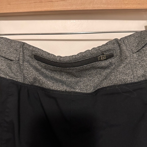 🌺2 for $50🌺 Nike shorts with pocket - Picture 4 of 5